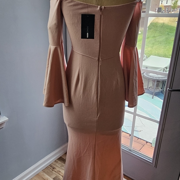 NWT Womens Formal Dress - Picture 2 of 10